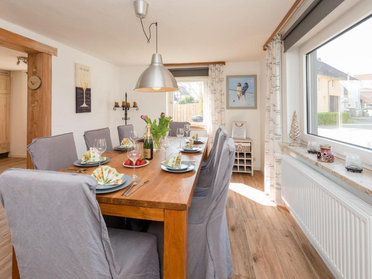 Modern Holiday Home Near River In Amelgatzen Emmerthal Quarto foto